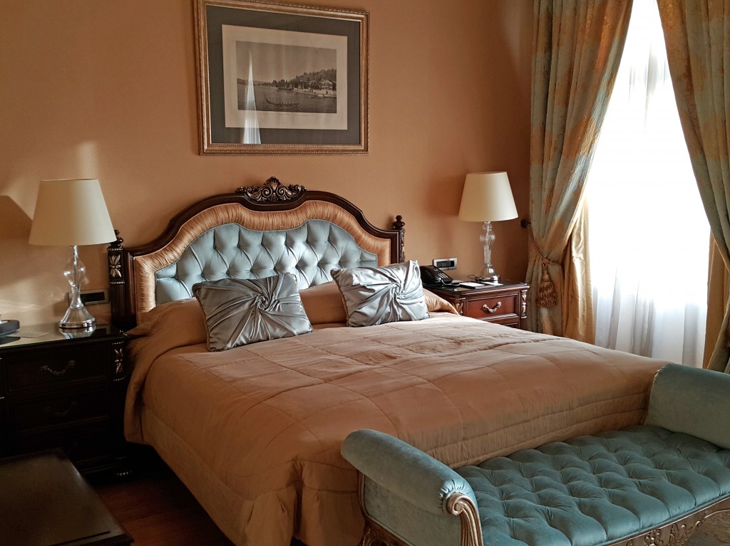 Agatha Cristie Suite'in yatak odası